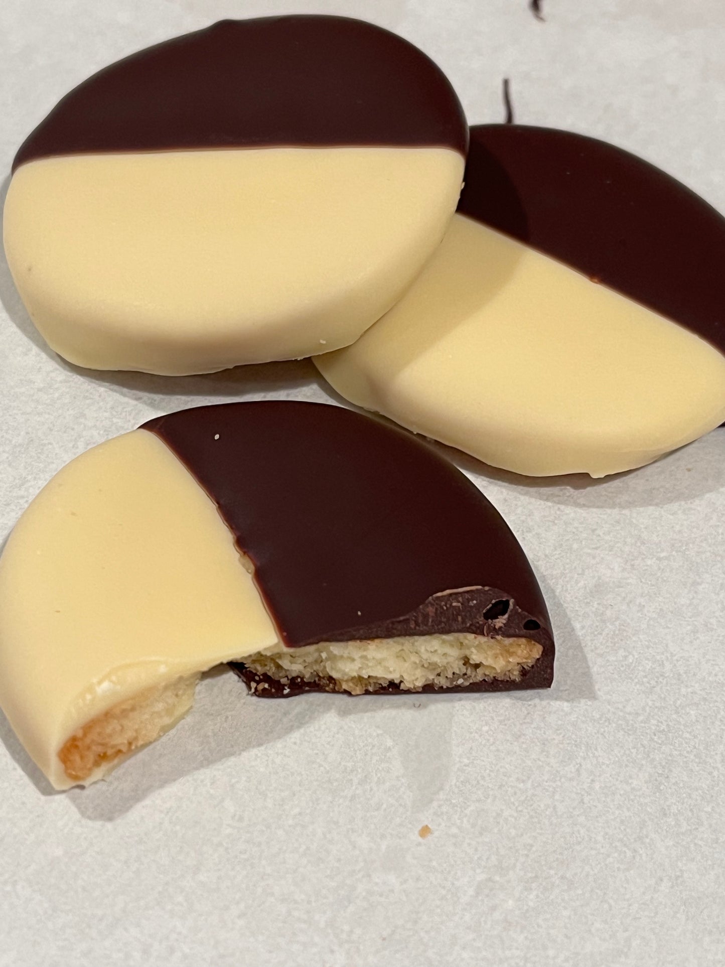 Black & White Cookie (GF)