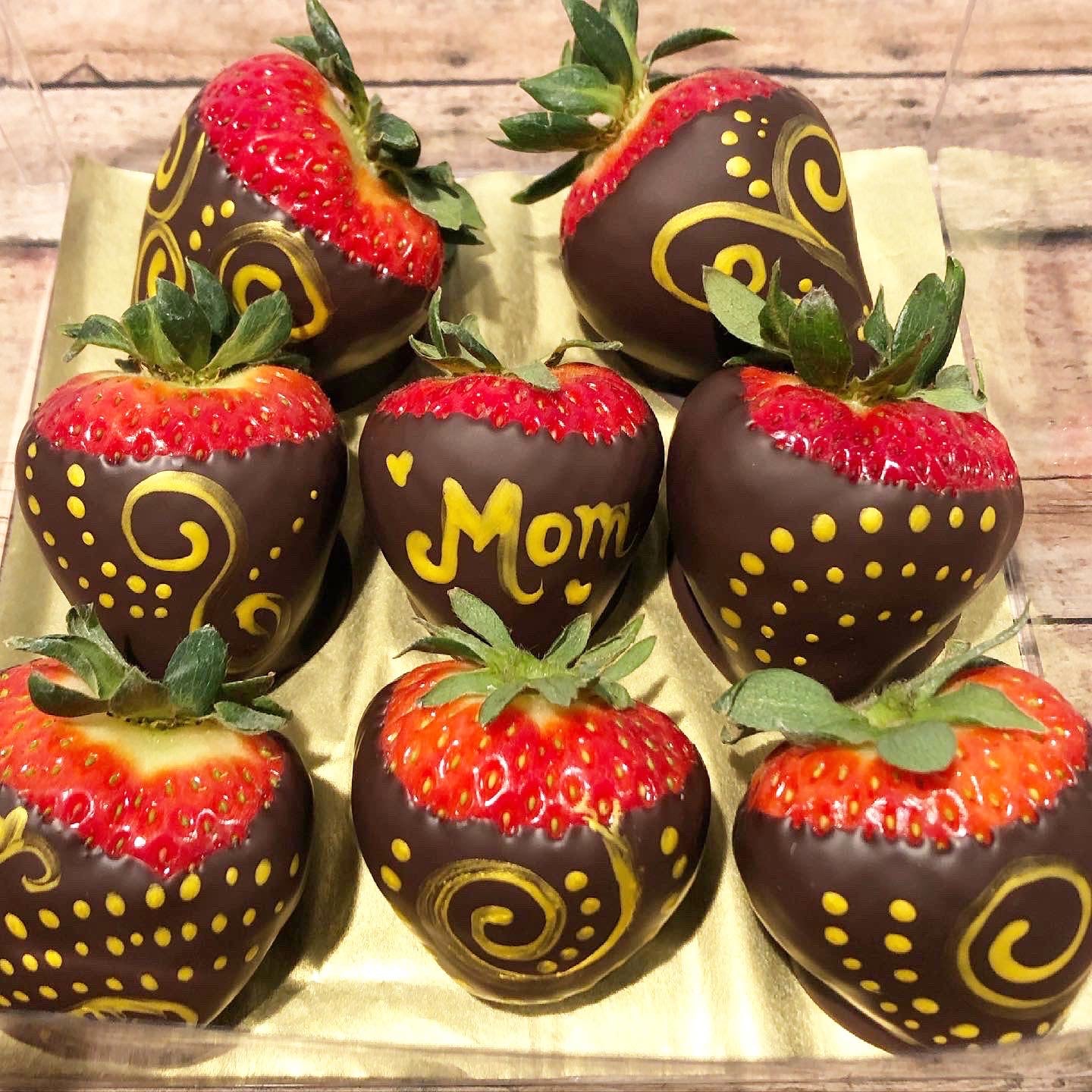 Individual hand painted Strawberry (pick up only)